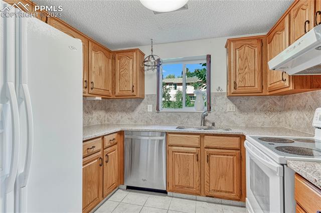 1109 Panorama Drive