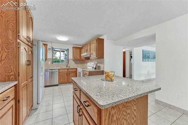 1109 Panorama Drive