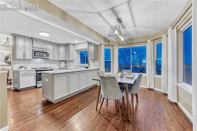 5039 Broadmoor Bluffs Drive