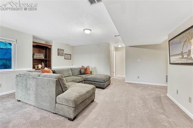 5039 Broadmoor Bluffs Drive