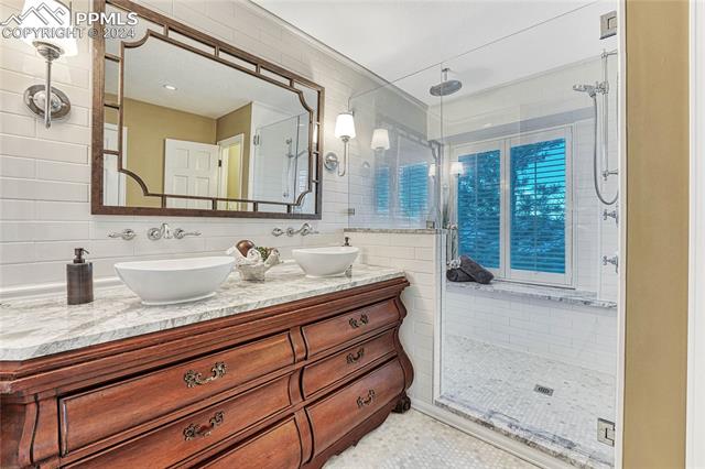 5039 Broadmoor Bluffs Drive