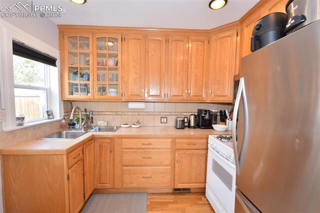 1035 E Vermijo Avenue