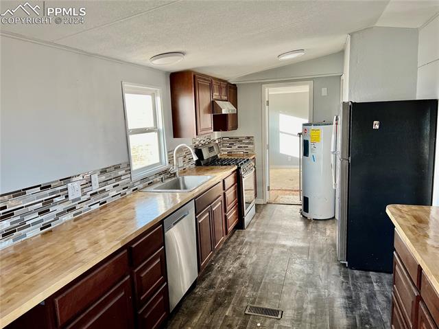 9825 N Calhan Highway