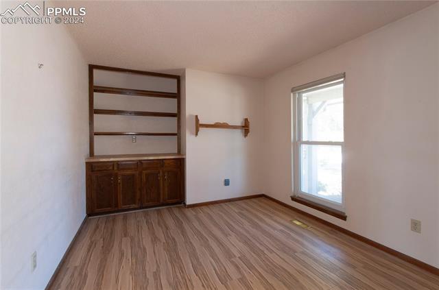 87 Saddlemountain Road