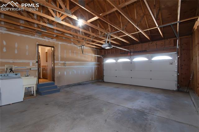 87 Saddlemountain Road