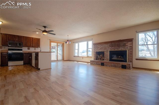 87 Saddlemountain Road