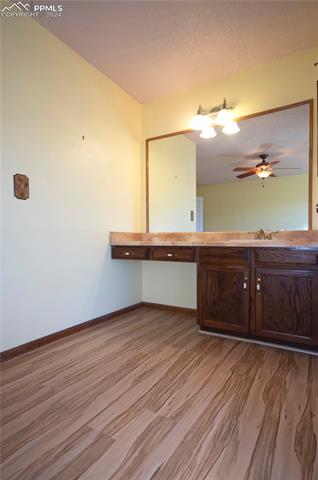 87 Saddlemountain Road