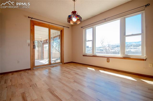 87 Saddlemountain Road