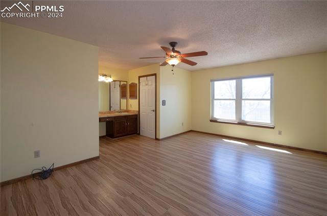 87 Saddlemountain Road