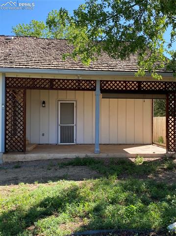 87 Saddlemountain Road