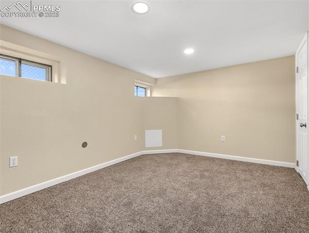 850 E Abriendo Avenue