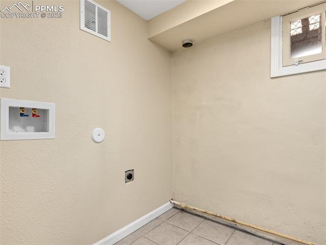 850 E Abriendo Avenue