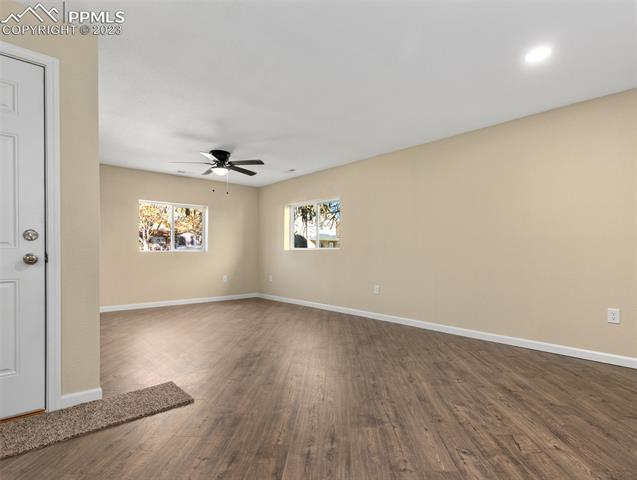 850 E Abriendo Avenue