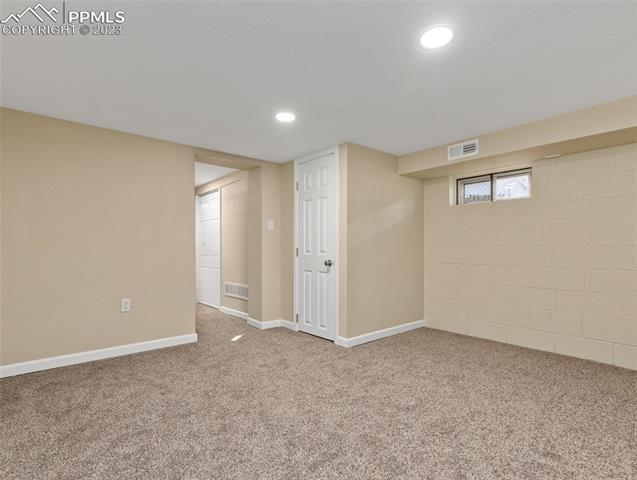 850 E Abriendo Avenue