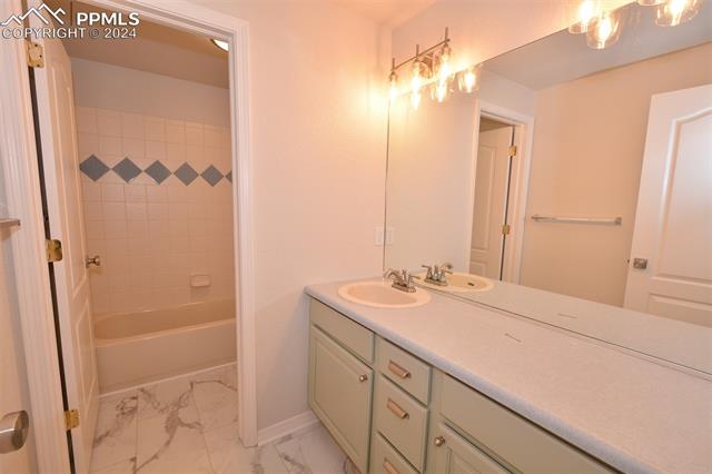 9542 Orchard Park Trail