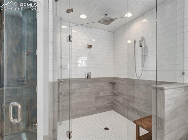 2585 Brogans Bluff Drive