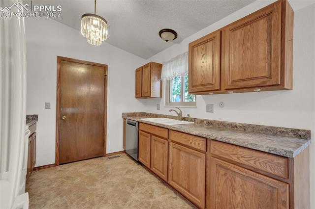 1348 Vondelpark Drive