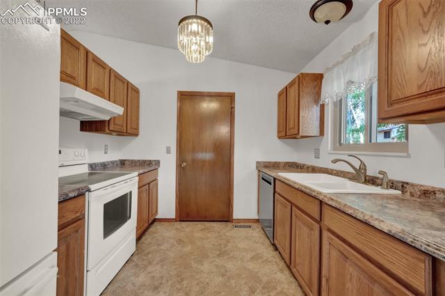 1348 Vondelpark Drive