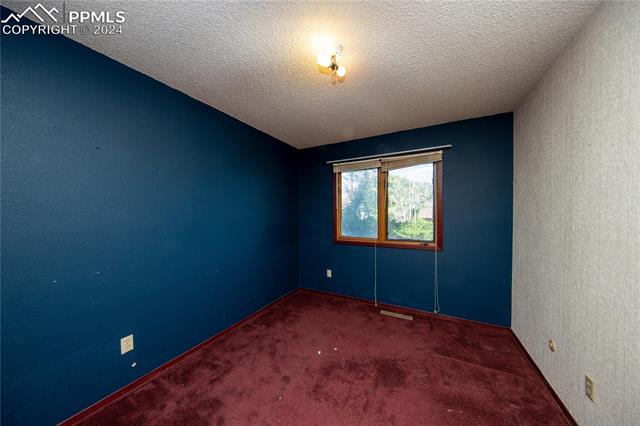 330 Crystal Hills Boulevard