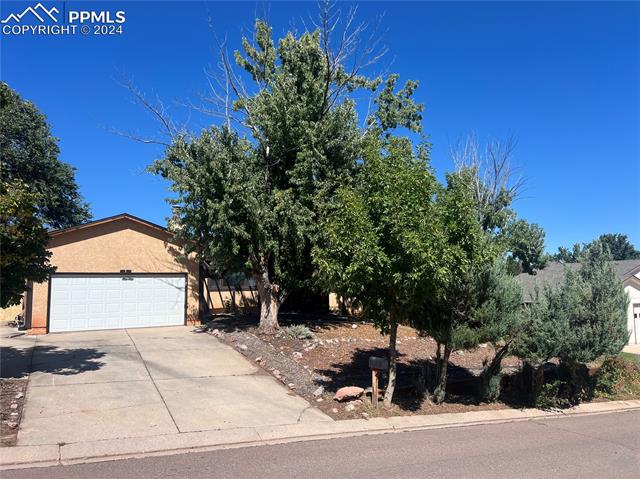 330 Crystal Hills Boulevard