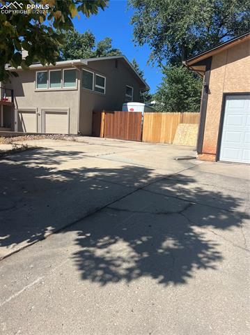 330 Crystal Hills Boulevard