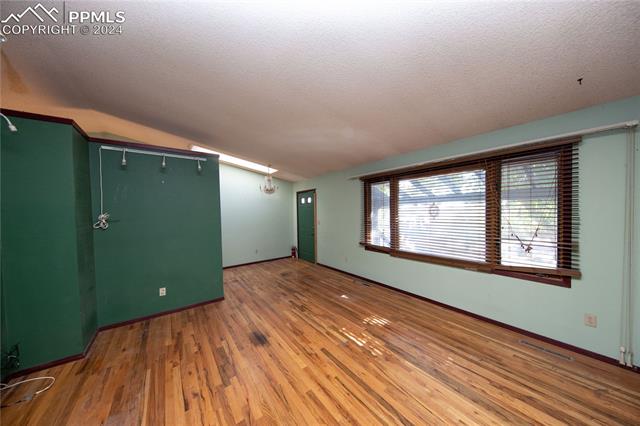 330 Crystal Hills Boulevard