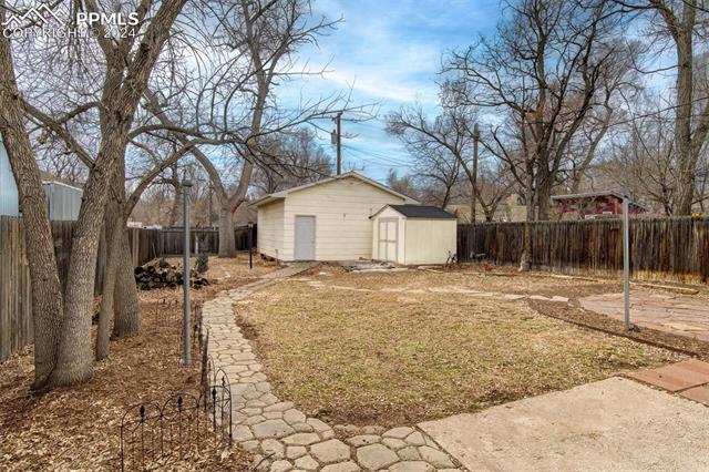 17 Cheyenne Boulevard