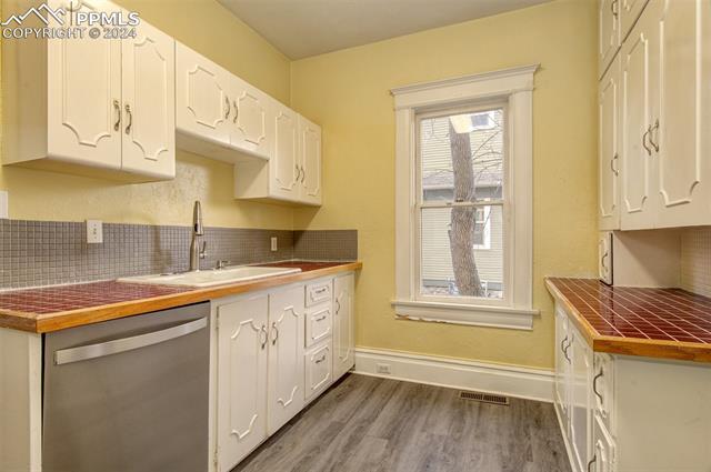 17 Cheyenne Boulevard