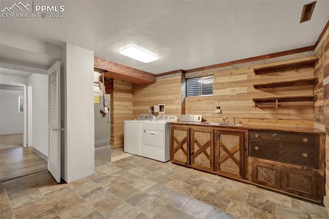 2075 Pima Drive