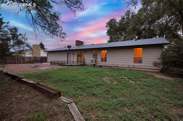 2075 Pima Drive