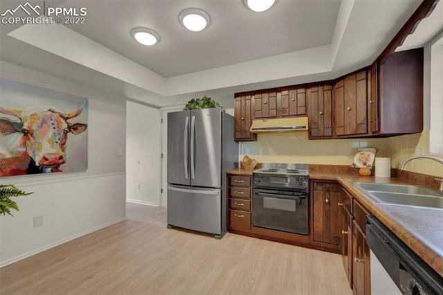 2075 Pima Drive