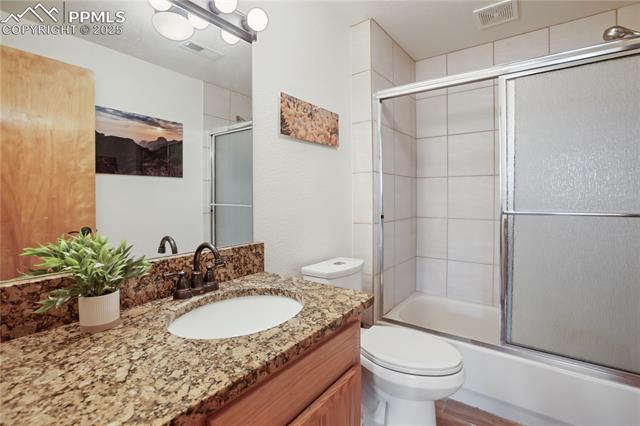 1321 Forest Edge Road