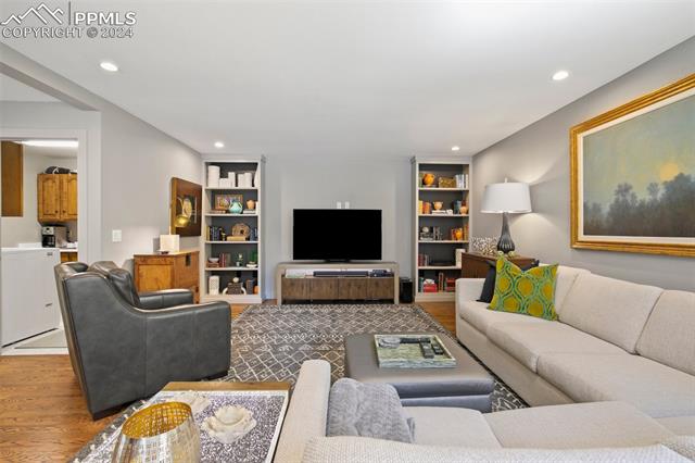 703 Count Pourtales Drive