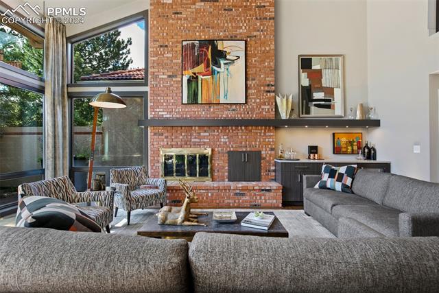 703 Count Pourtales Drive