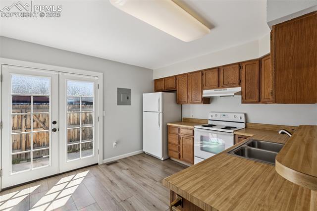 7636 Lexington Manor Drive