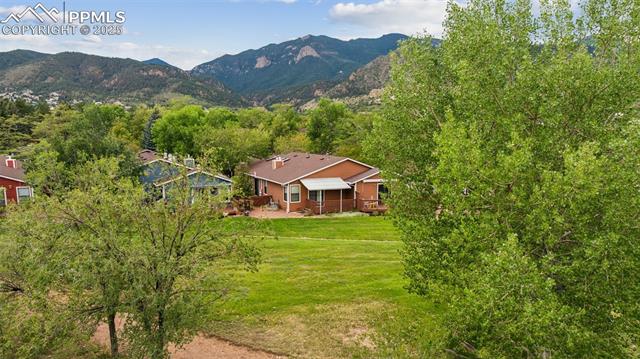 2538 Patriot Heights