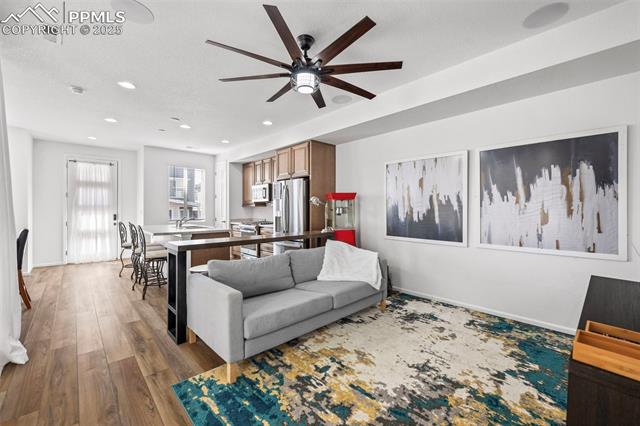 4951 Construct Point