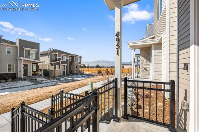 4951 Construct Point