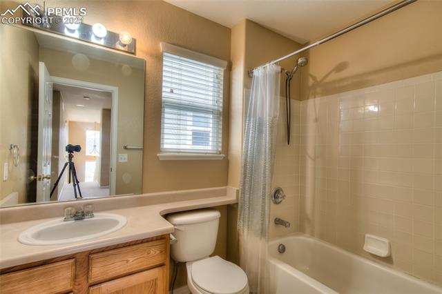 611 N blue ridge Point