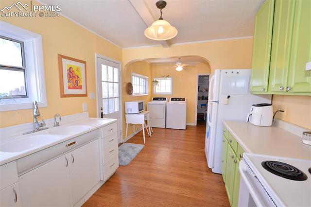 2317 W Uintah Street