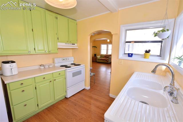 2317 W Uintah Street