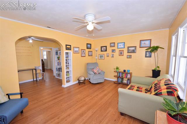 2317 W Uintah Street