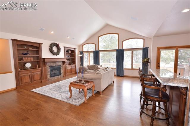 12577 N Woodland Trail