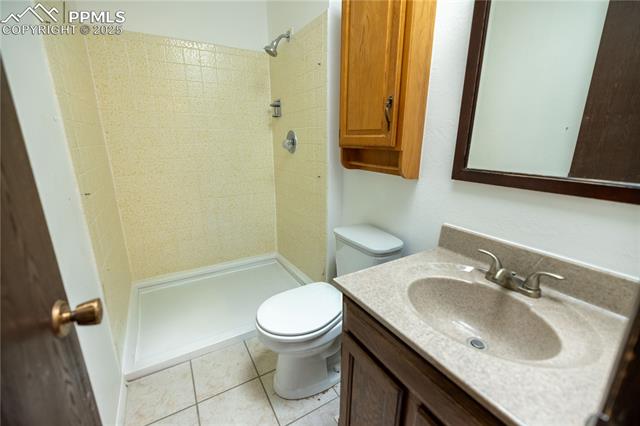 5560 Lavarie Court