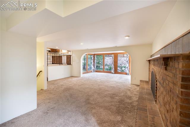 5560 Lavarie Court