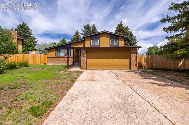 5560 Lavarie Court