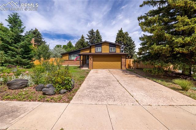 5560 Lavarie Court