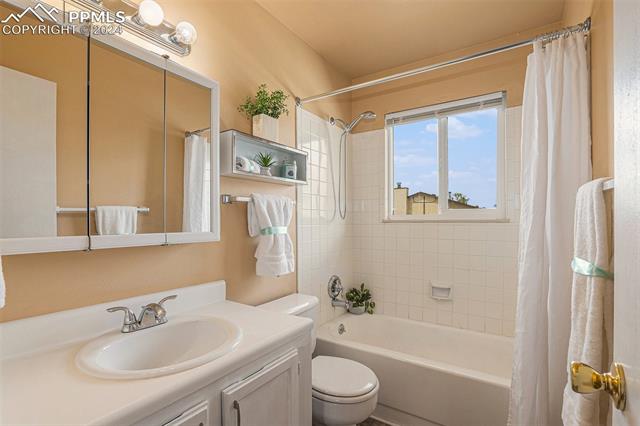 3037 Starlight Circle