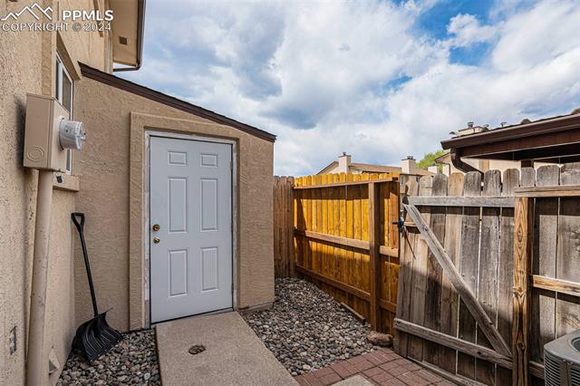 3037 Starlight Circle