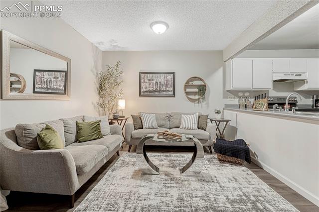 5521 Mansfield Court